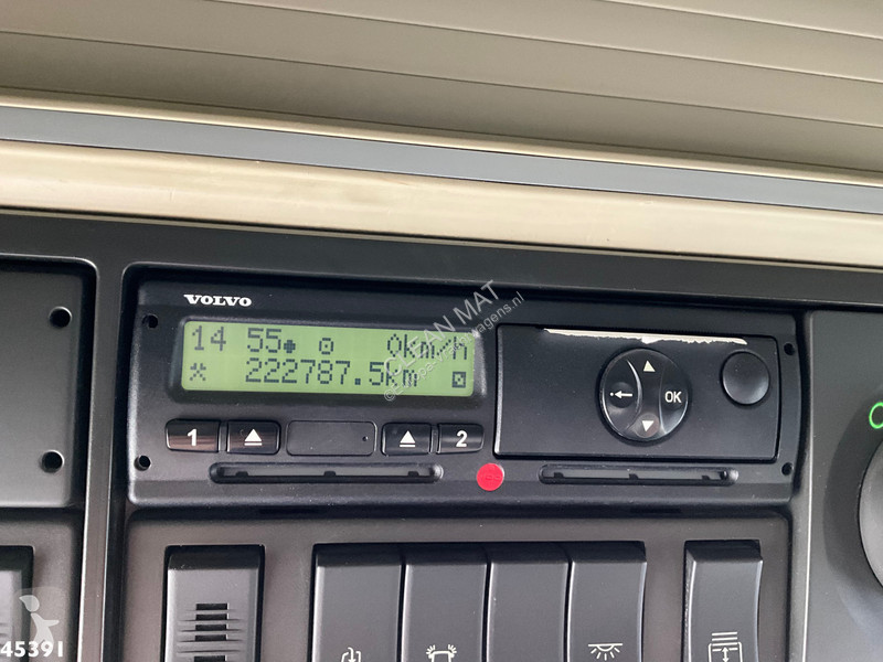شاحنة Volvo 540 8x4 HMF 85 Tonmeter laadkraan +...