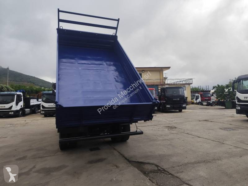 شاحنة Iveco