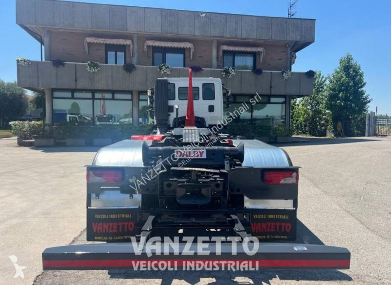 شاحنة Iveco