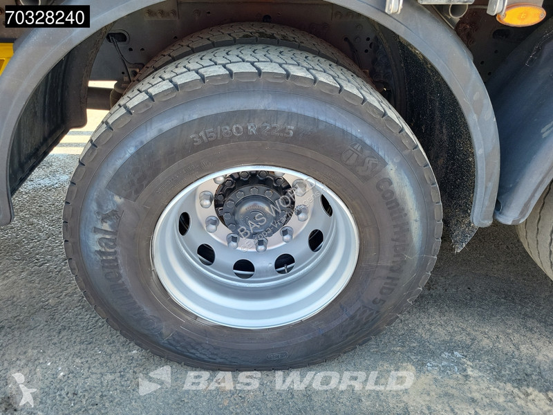 شاحنة Iveco X-Way 570 X-Way 6X2 Fassi F215...