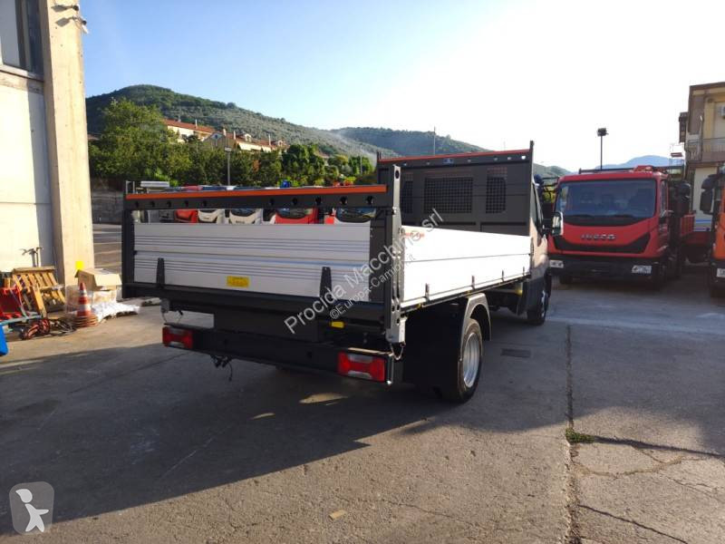 شاحنة Iveco