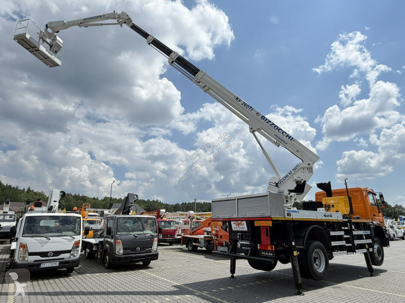 Camion MAN LE 14.220B 4x4 Zwyżka Bizzocchi KF...