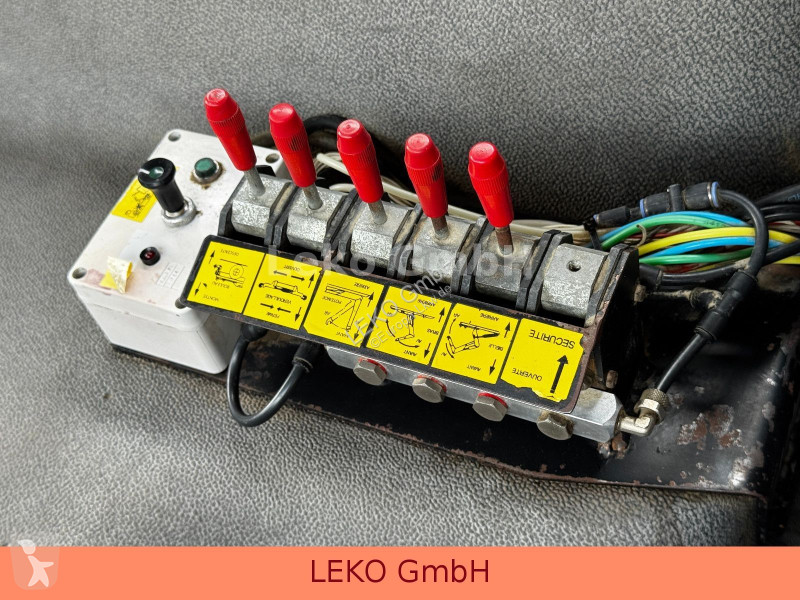 Lastbil Volvo 380  8x4 Abrollkipper