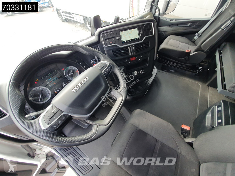 شاحنة Iveco XWay 530 6X2 NEW! Hiab FTR18...