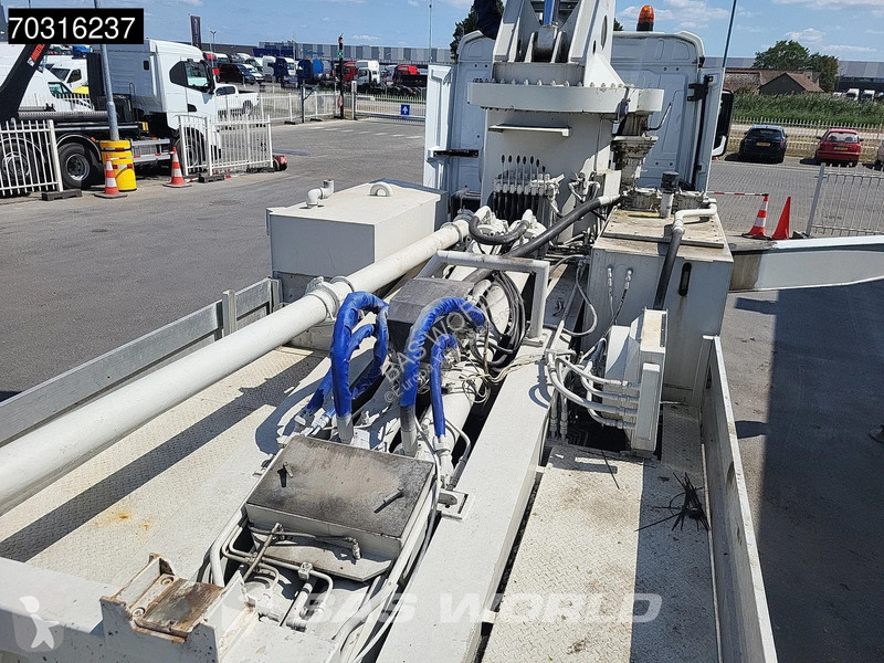 شاحنة Mercedes 3342 6X4 SERMAC 5Z36 Concrete...