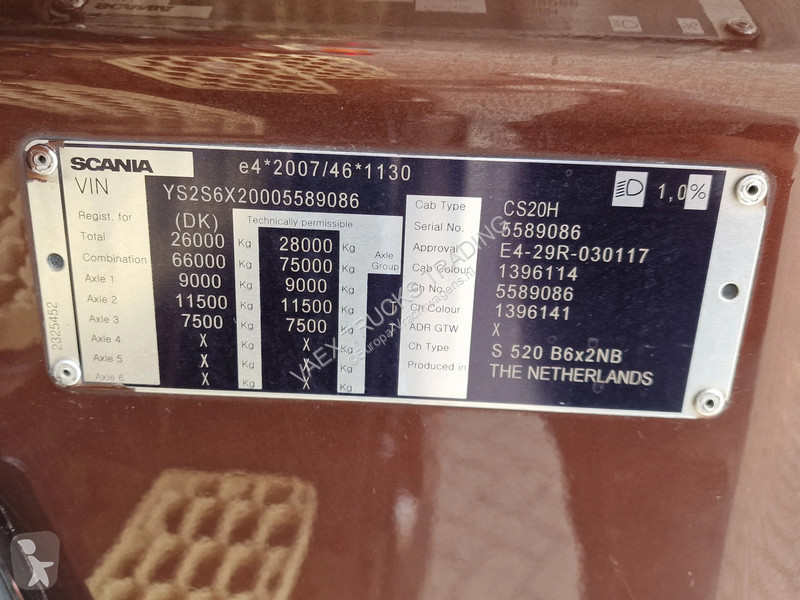 شاحنة Scania S520 V8 NS - full air - retarder-...