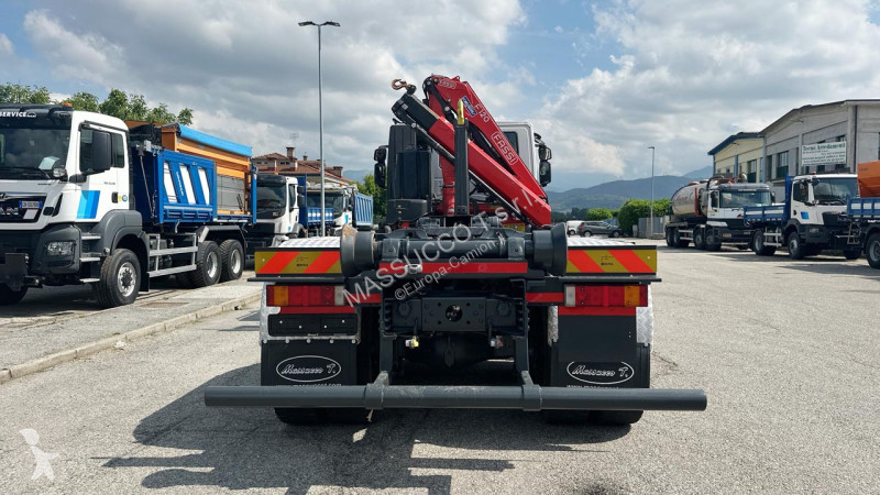 شاحنة Iveco 450 6x4