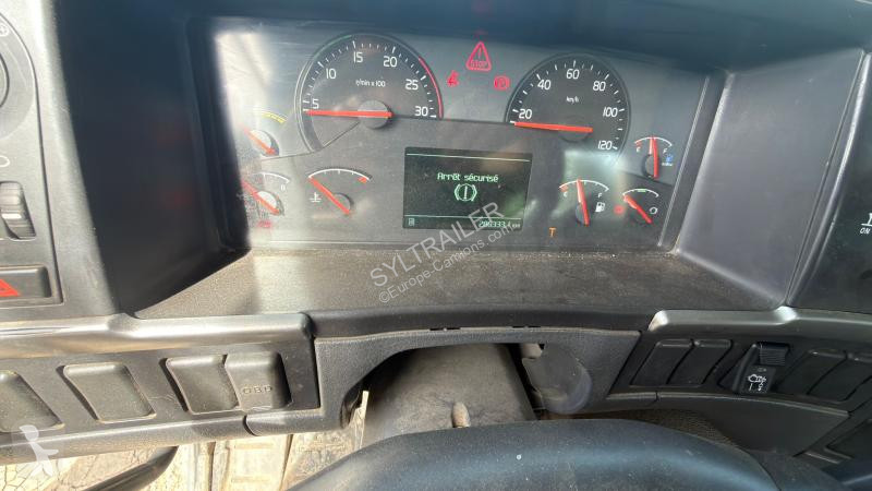 شاحنة Volvo 420