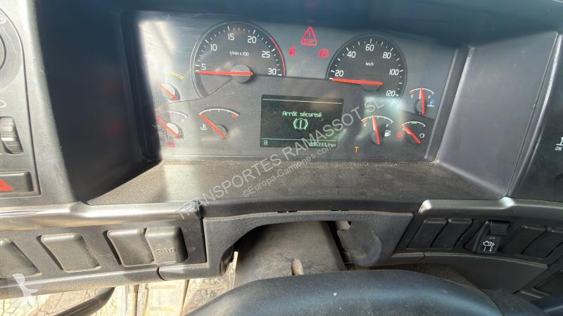 Camion Volvo 420