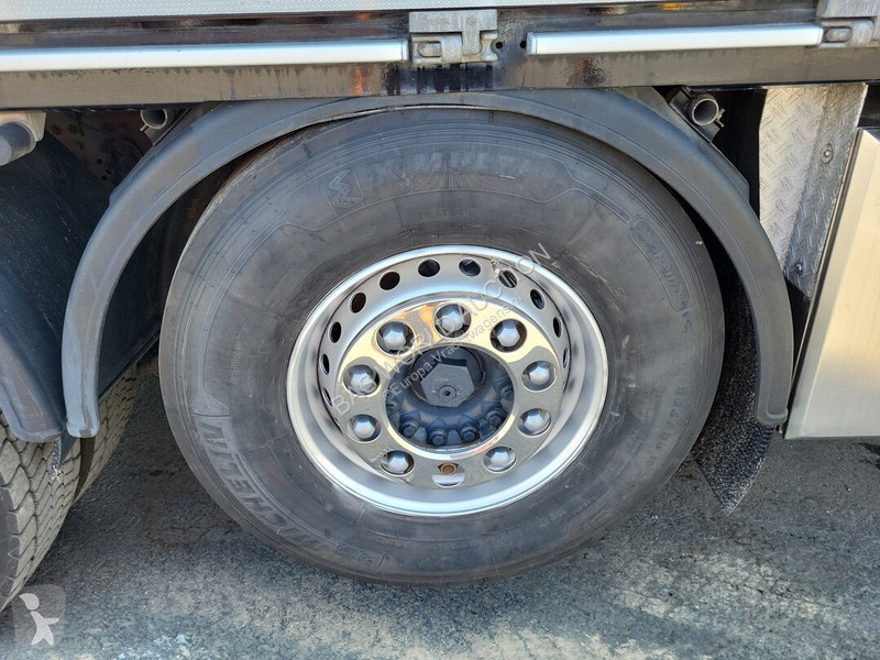 Iveco X-Way X-Way 570 truck