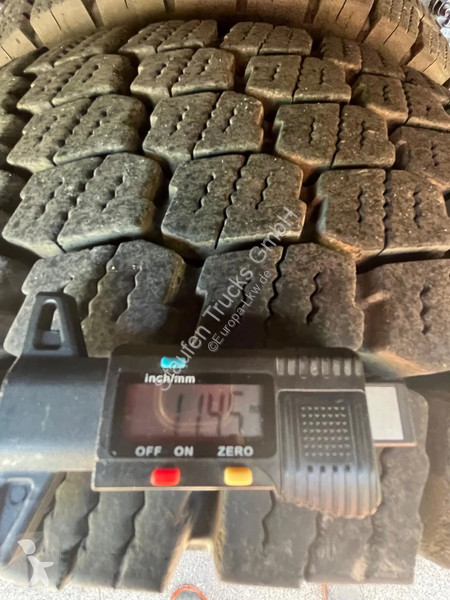 شاحنة Volvo 500  500 XL*6x2*Abrollkipper HYVA...