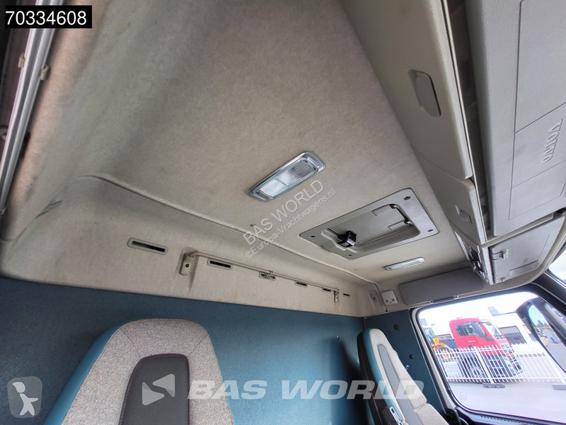 Vrachtwagen Volvo 330  6X2 Full Air suspension...