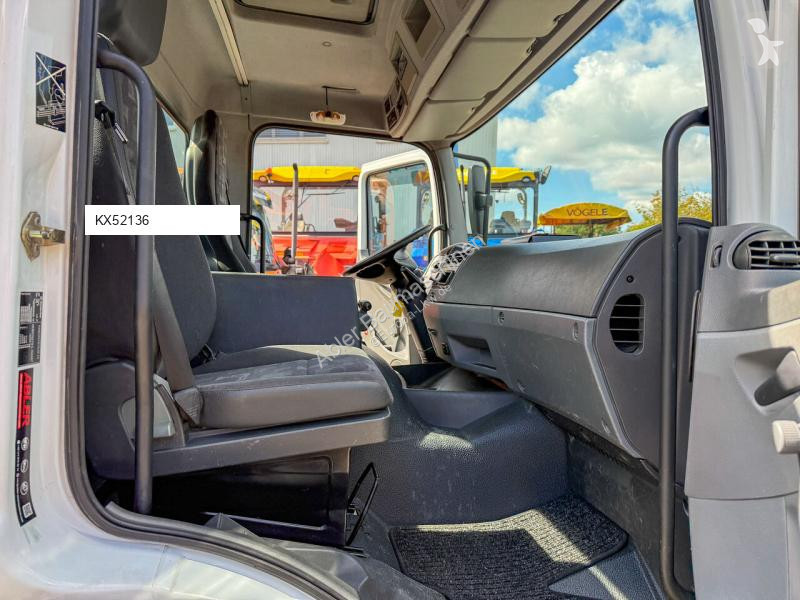 Vrachtwagen Mercedes PK9501