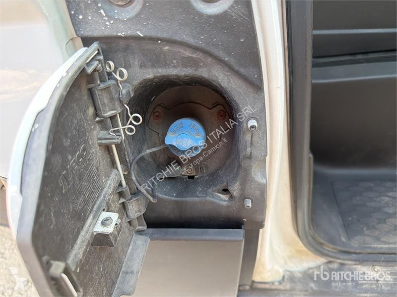 Camion Iveco 19-8,5 HQ 19 m on Iveco 35-140...