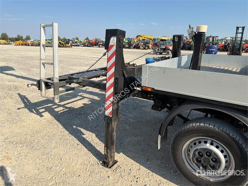 Camion Iveco 19-8,5 HQ 19 m on Iveco 35-140...