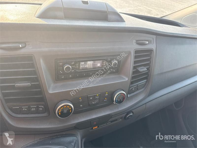Комерційні автомобілі Ford