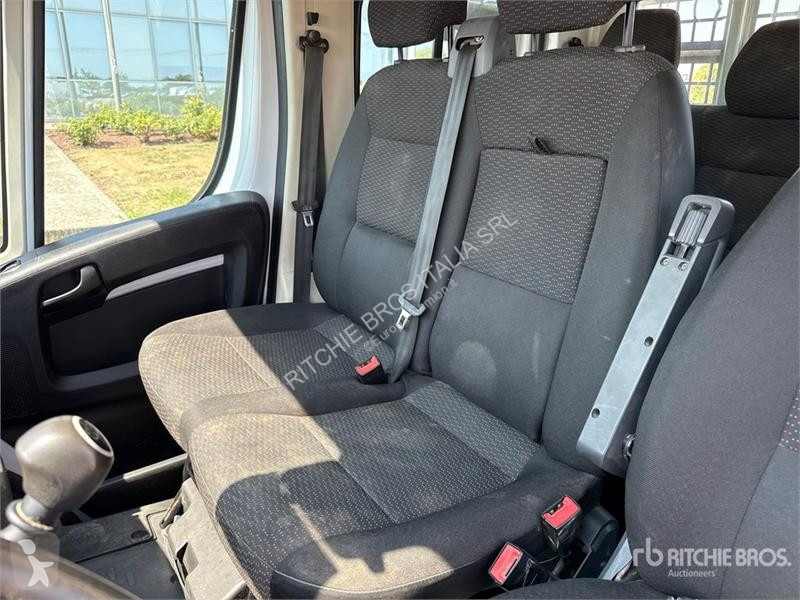 Camión Opel 2.2 103 KW DOKA Crew Cab Dump Truck