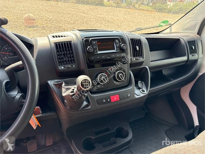 Camión Opel 2.2 103 KW KA L4H2 Van Truck