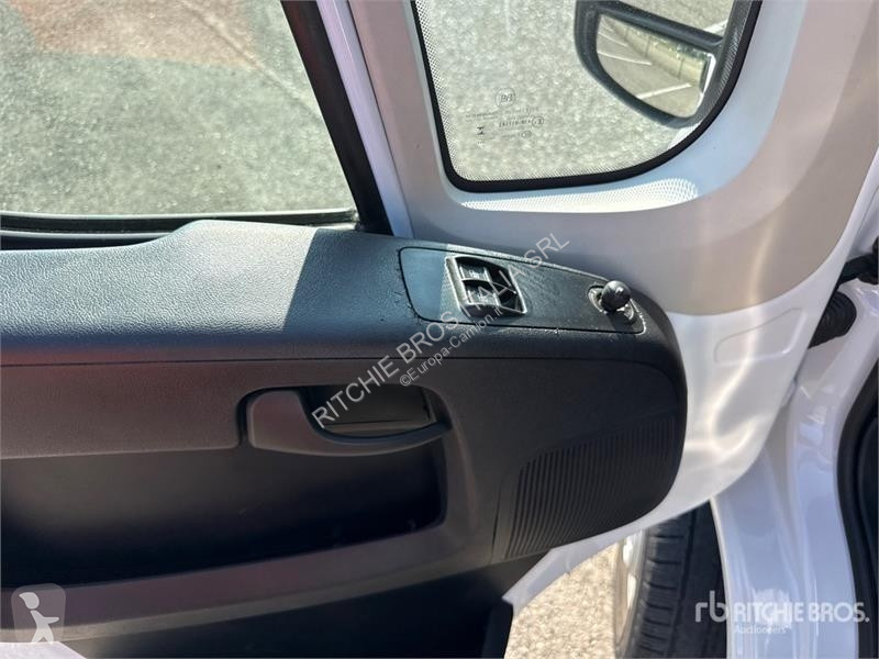 Camión Opel 2.2 103 KW DOKA PR L3