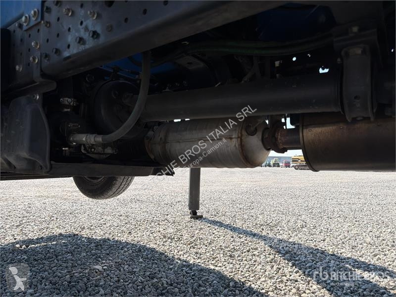 Mitsubishi Fuso truck