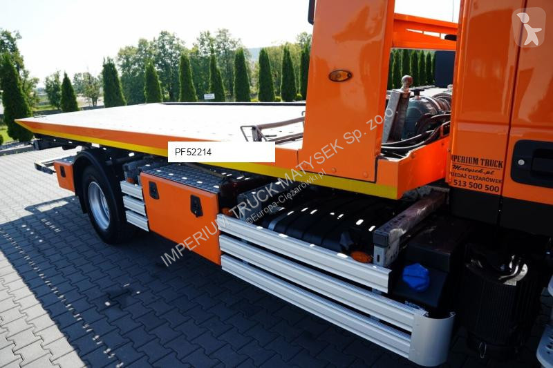 Camión Iveco EUROCARGO / LAWETA HYDRAULICZNA /...