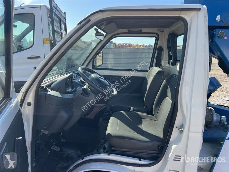 Kamion Comet New Esk 14 14 m on Piaggio Porter...
