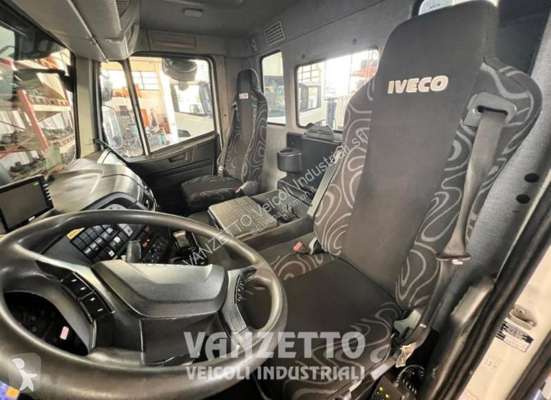 Kamion Iveco AD 320 S 36