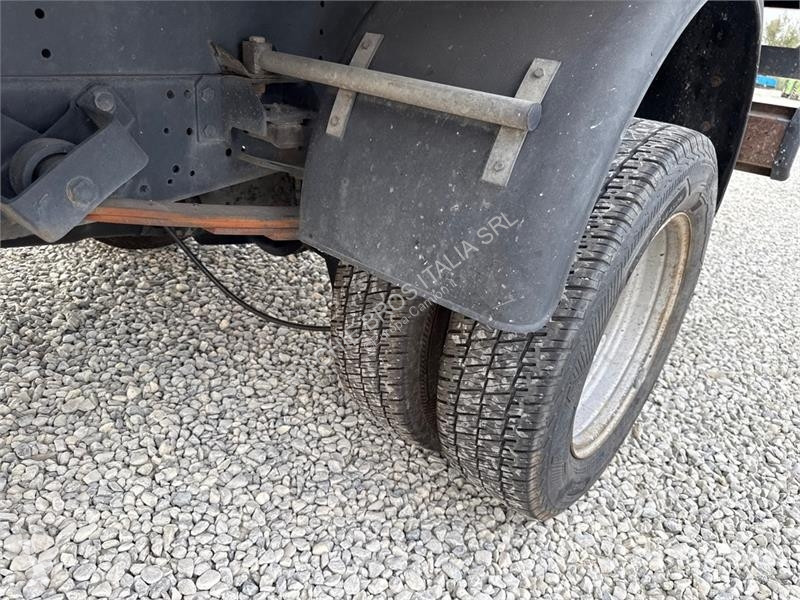 Camión Iveco 35C12 Dump Truck (Inoperable)