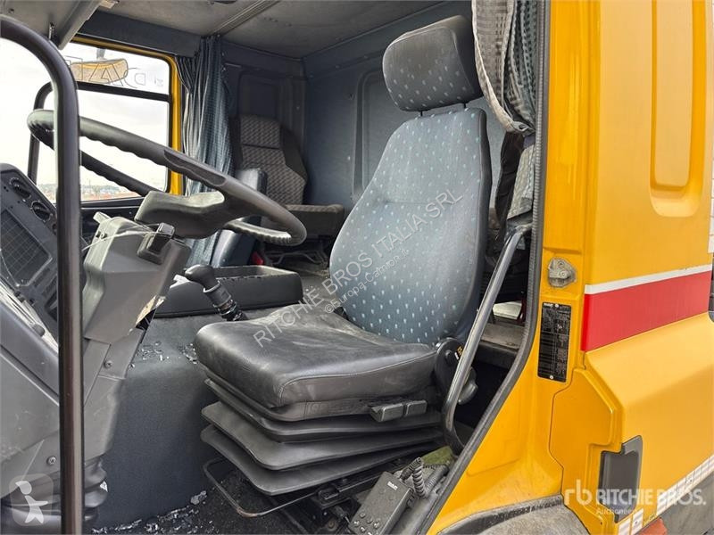 Camion DAF 180 4x2 Tow Truck