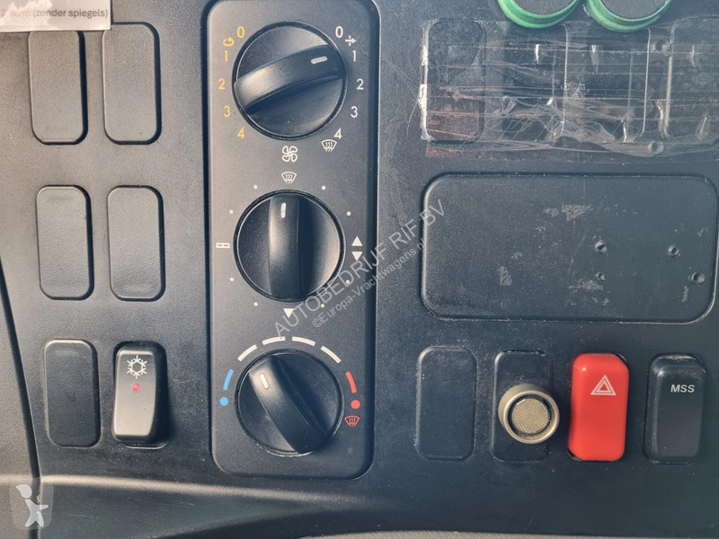 Camión Mercedes 1224 BLUETEC 5/ Koffer/ LBW/ Klima