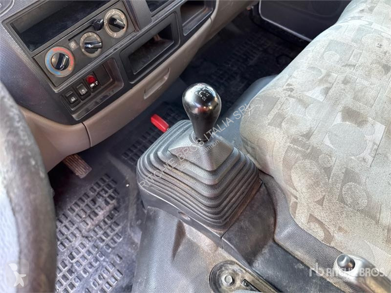 Lastbil Nissan PNT205 NHD 18.1 m on Nissan...