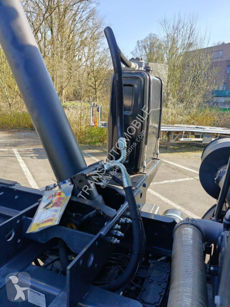 Camião Iveco 64.38 HD9