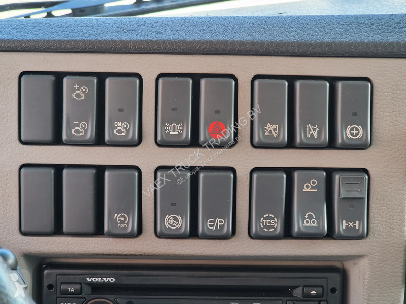 Camion Volvo FE 320 HMF 1620 -4k with rotator &...