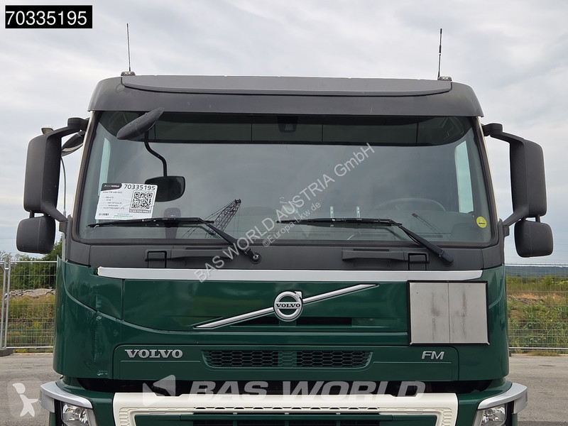 Camion Volvo 460 6X2 700cm platform...