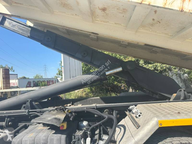 Camion MAN 41.440