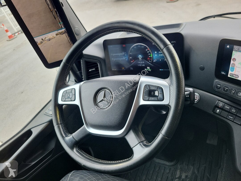 Mercedes 2536 truck