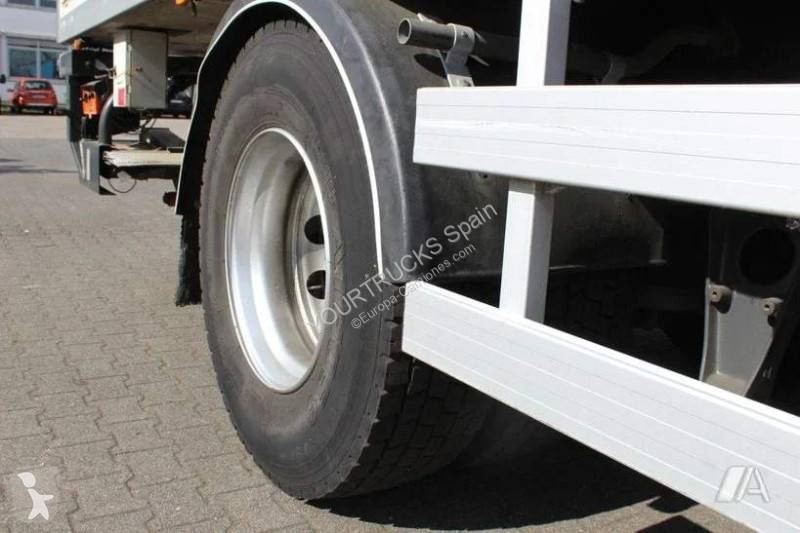 Camion Renault 240