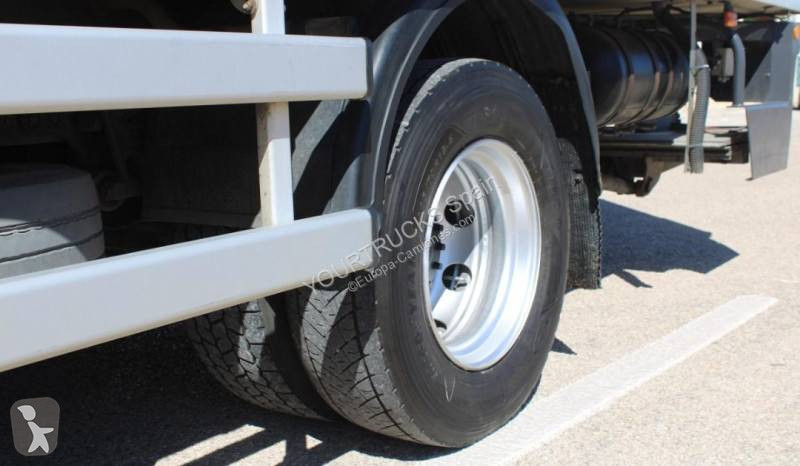 Camion Renault 240