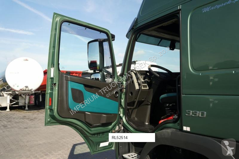 Грузовик Volvo FM 330