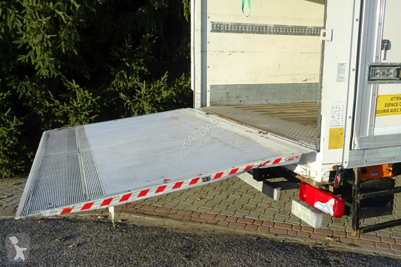 Kamion MAN TGL 12.220 Euro 6 Kontener 18 palet...