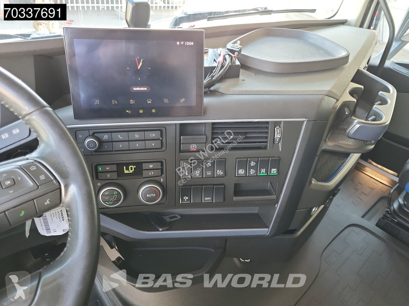Kamion Volvo 500 6X2 HIAB ULT21S61...