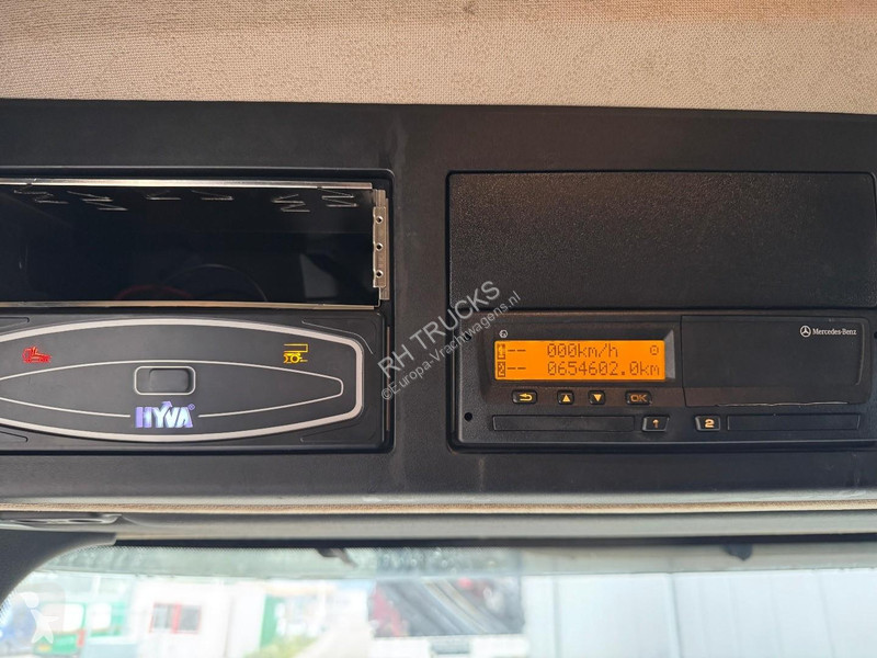 Teherautó Mercedes 3553 8X2 EURO 6 + HYVA...