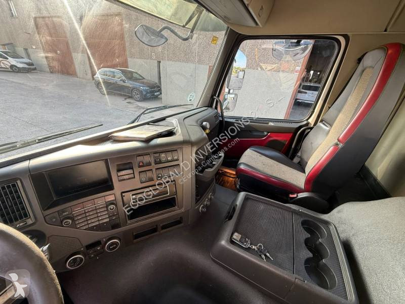 Kamion Volvo 450