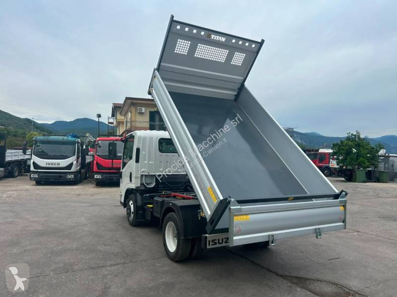 Kamion Isuzu