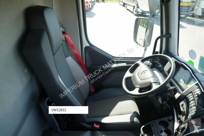 Kamion Renault / D 280 / CHŁODNIA - 6,7 M /...