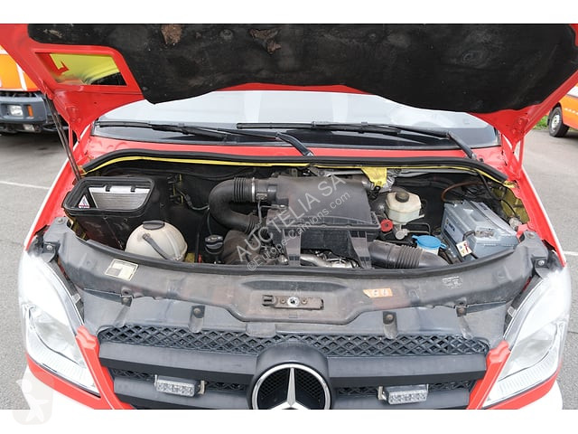 شاحنة Mercedes 318 CDI-D