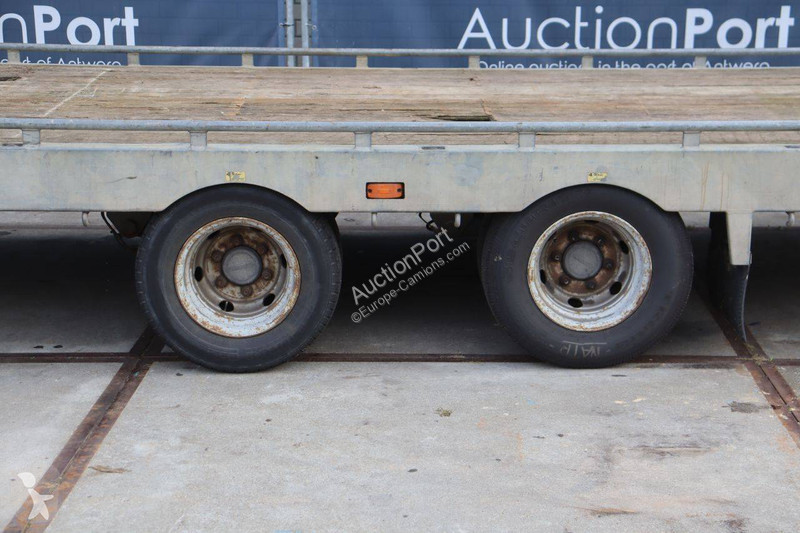 Iveco  35C18 truck