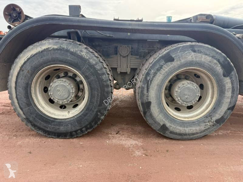 DAF 410 truck