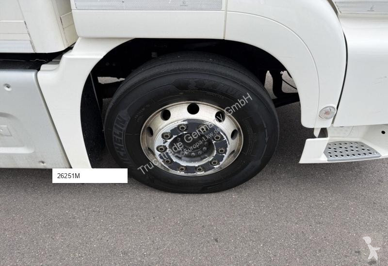 MAN TGS 18.400 4x2 Koffer AHK truck