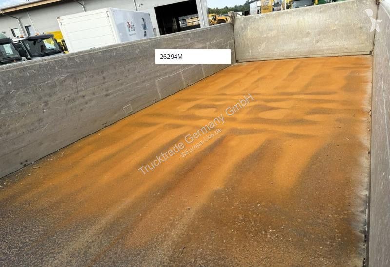 Kamion Mercedes 3243 8x4 Schwarzmüller /...